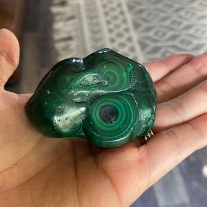 Malachite polished stone